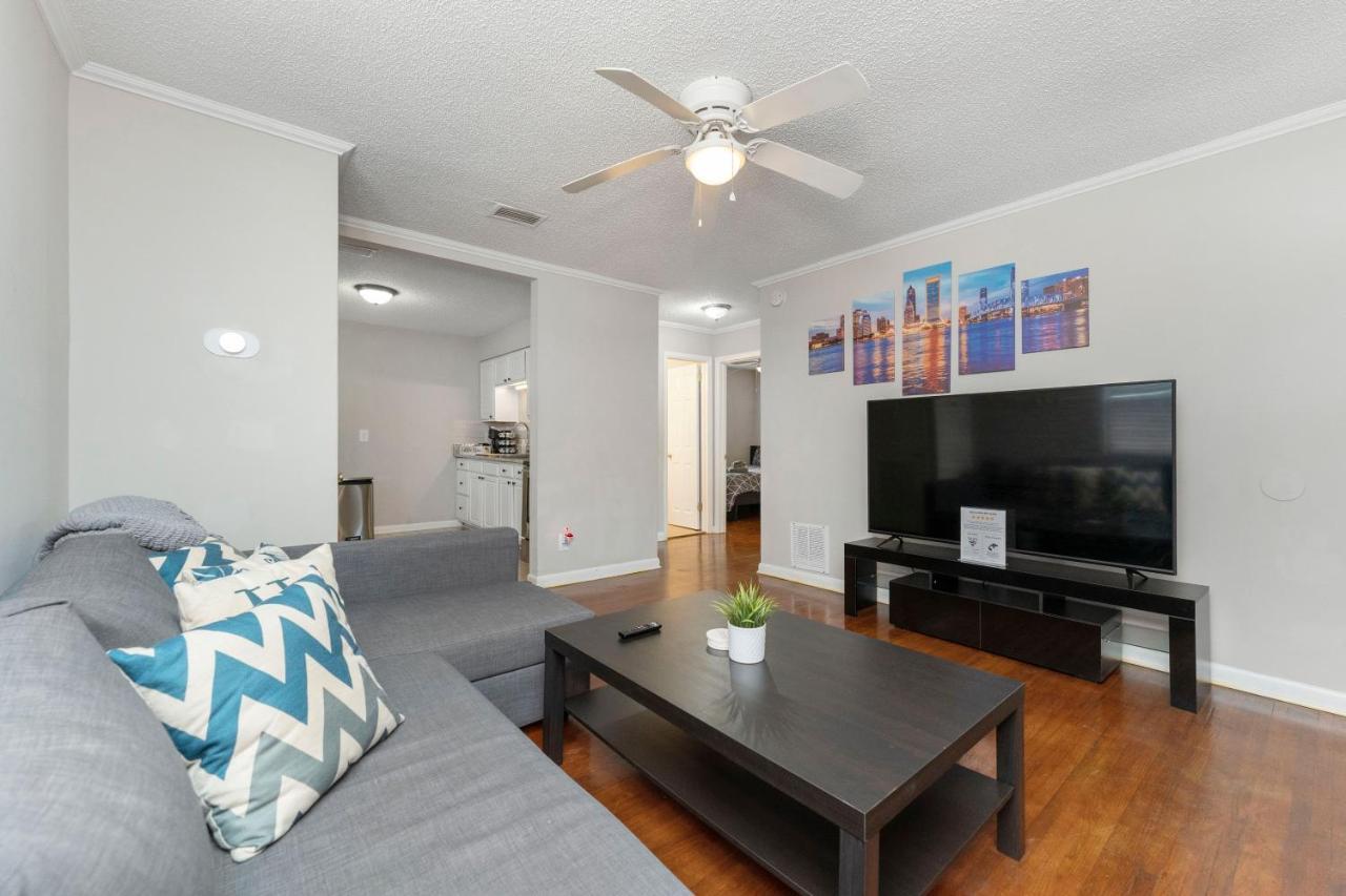 King Bedroom 2Bed1Bath Sleeps 4 Close To Town Center Downtown Beach Mayo Clinic Jacksonville Luaran gambar